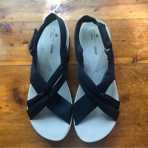 Clarks Cloud stepper sandals